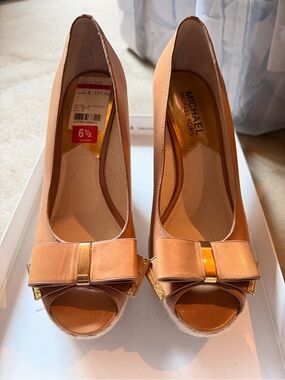 MICHAEL Michael Kors Peach Bow Peep-Toe Pumps with Gold Accent